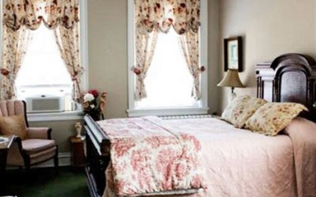 Ironclad Inn & Bourbon Room