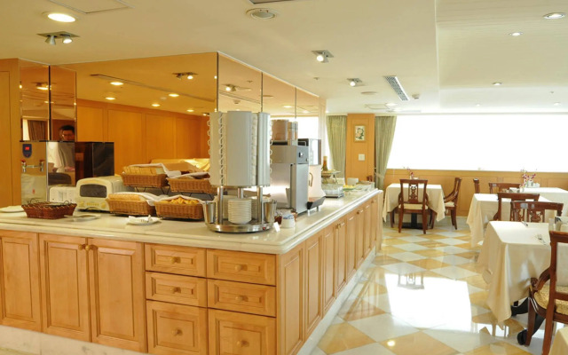 Royal Seasons Hotel Taipei Nanjing West