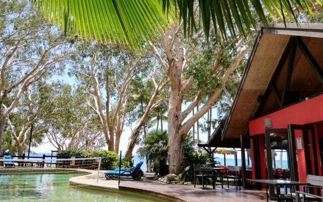 Turtle Cove Beach Resort - Adults Only
