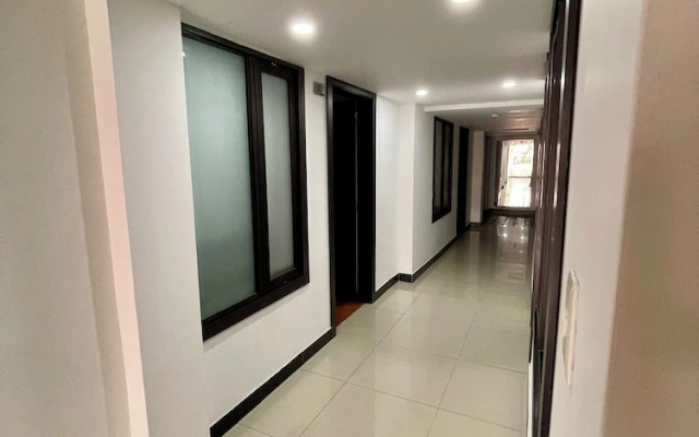 Hotel Embajada 44