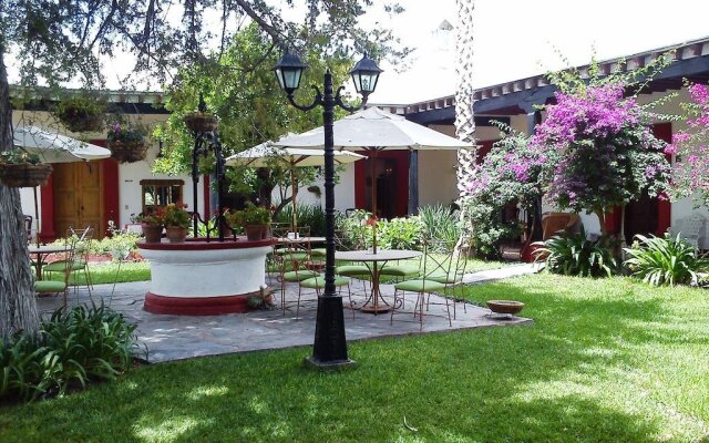 Hotel Hostal El Farol