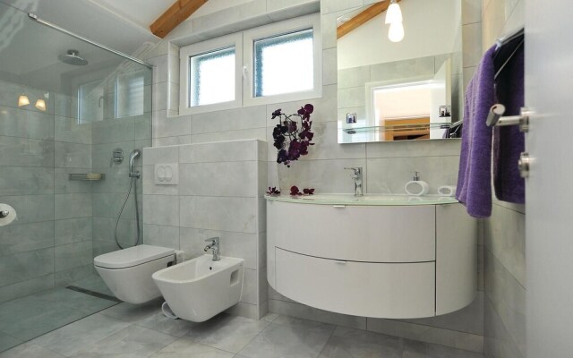 Beautiful Home in Sibenik With Wifi and 3 Bedrooms