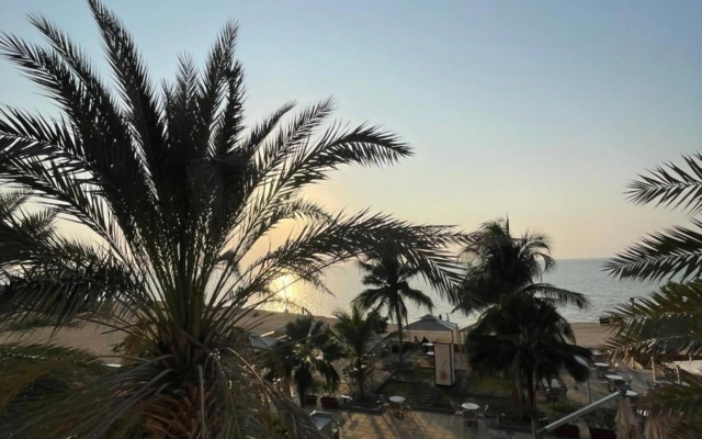 jar crown شقة الراحة غرفة وصالة