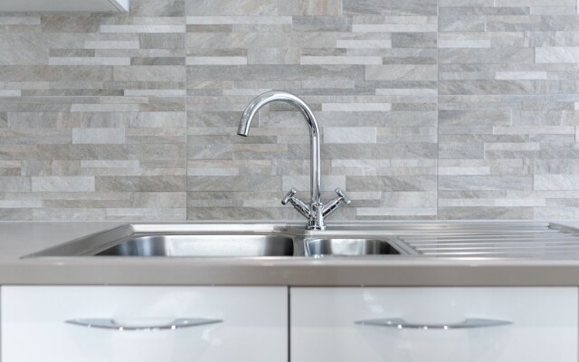 KVM - Kensington Apartment