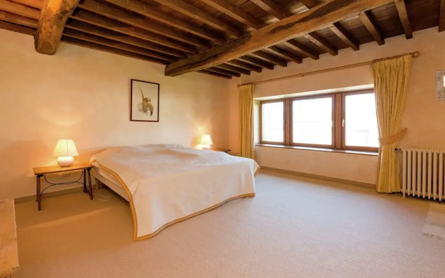 Cozy Holiday House near La Roche