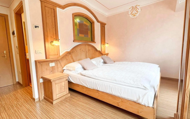 Alle Dolomiti Boutique Lake Hotel