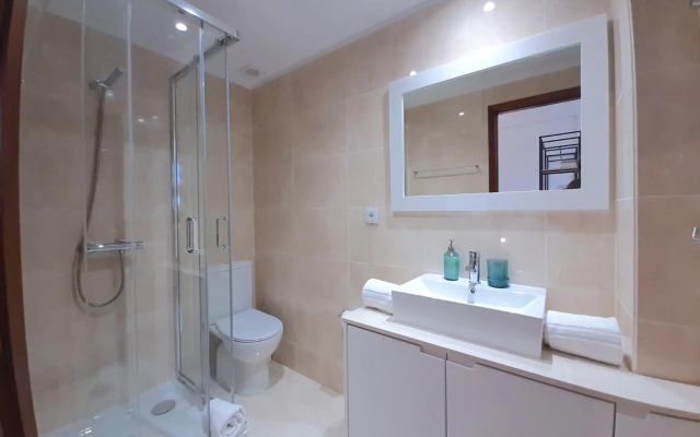 Porto Vista II by Flat in Porto