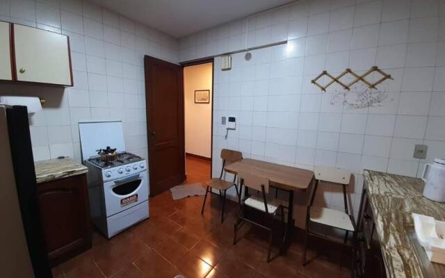 Amplio departamento en zona central norte 3A