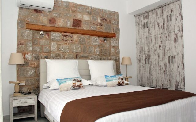 Haraki Stone Apartments