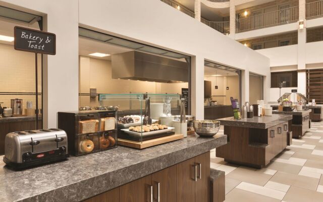 Embassy Suites Bloomington