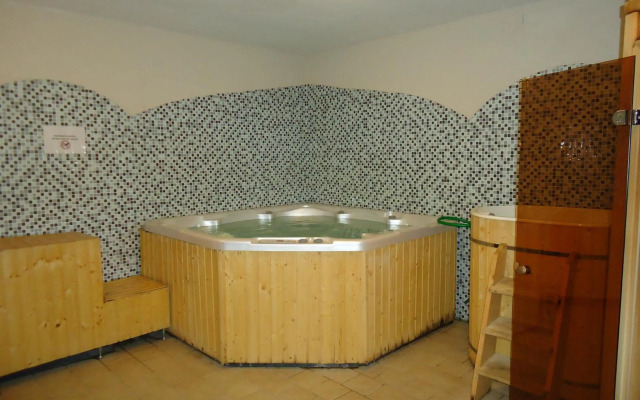 Hotel Crocus