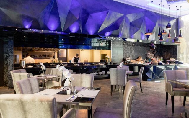 Azure Hotel Pattaya
