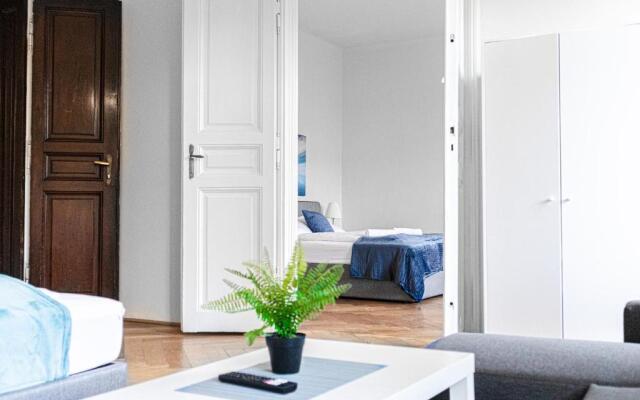 Brilliant 2BR Apt. near AKH-Hospital