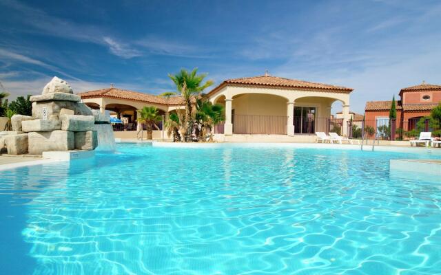 Summer Villa With Terrace or Loggia, Located in Languedoc