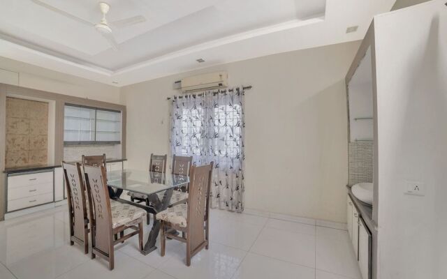 OYO 3607 Apartment Gachibowli