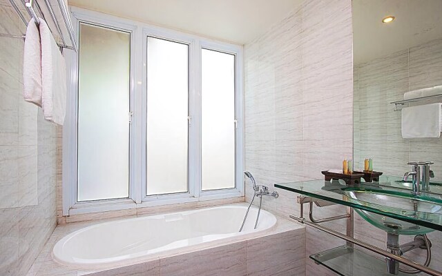 Moonscape Villa 205