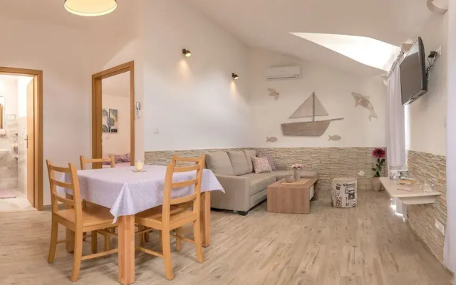 Beach Resort Apartments Bucina