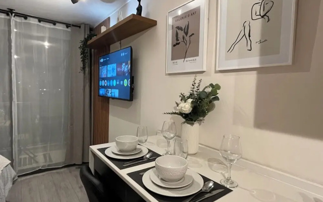 M&C Departamento República 815