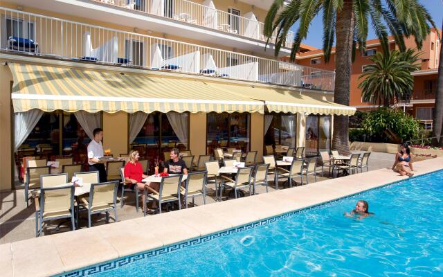 Universal Hotel Bikini