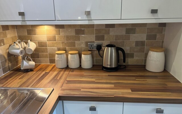 City Centre 1 Bed Sleeps 4 H5