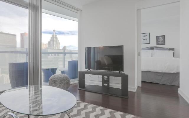 Noel Suites - York and Harbour St.