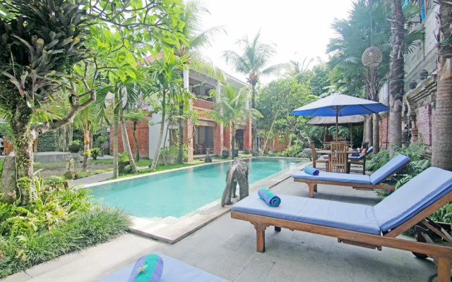 ZEN Premium Ubud Pengosekan 2