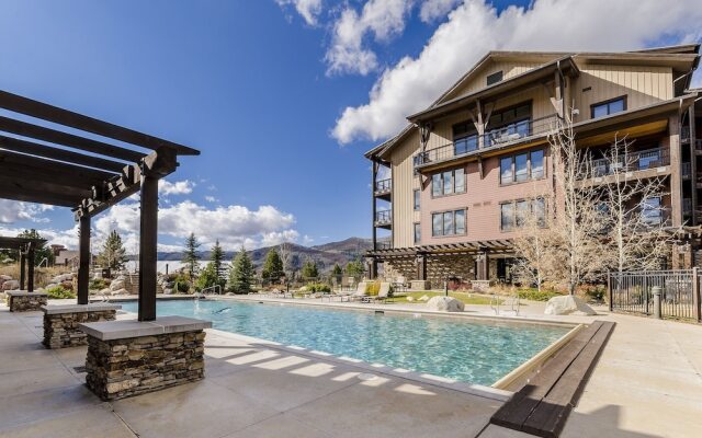 First Tracks 4204 2 Bedroom Condo