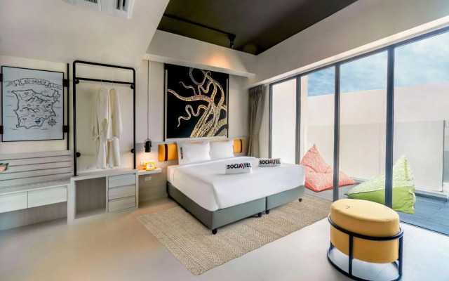 SocialTel Koh Samui