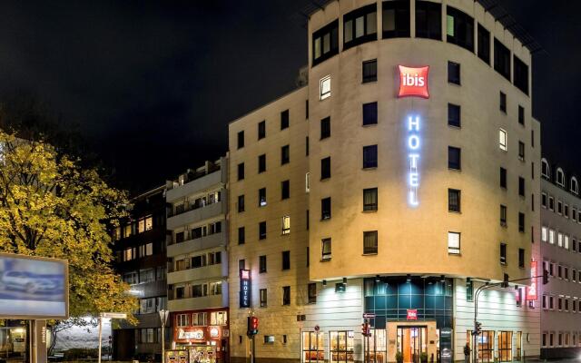 B&B HOTEL Wuppertal-City