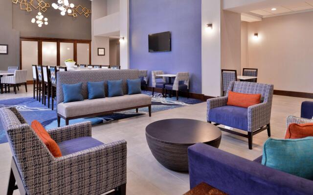 Hampton Inn & Suites Legacy Park-Frisco