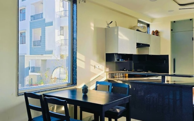 Black Stone- 3 BHK Bapu Nagar