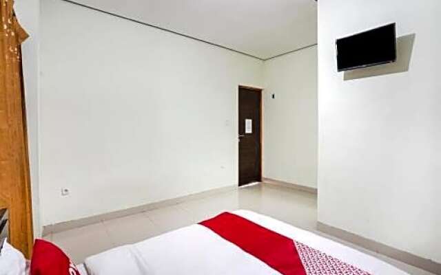 OYO 3842 Eiffel Ketintang Unesa Syariah