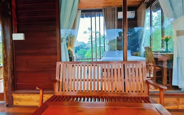 Moc Homestay & Villa