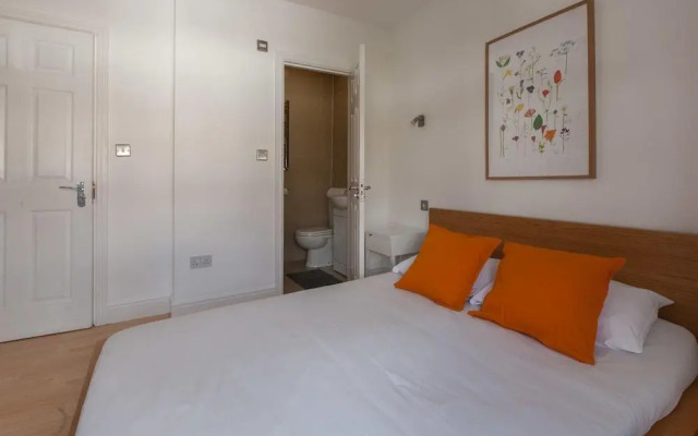 Thirsk Road Studios by EveryWhere to Sleep London