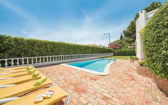 Located on a Quiet Cul-de-sac, Just Within 1 Mile From the Centre of Vilamoura