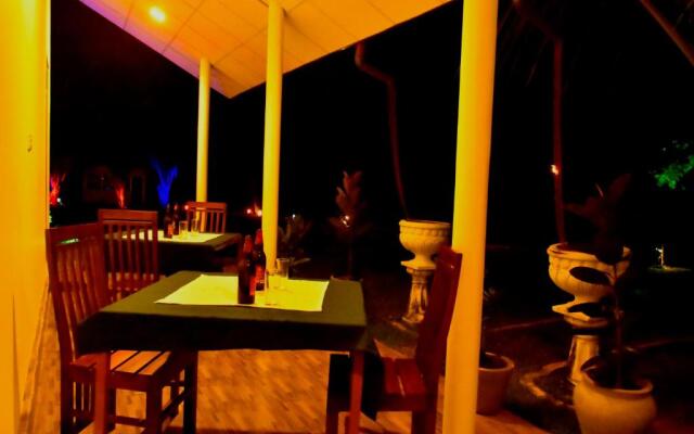 Little Ele Safari Lodge