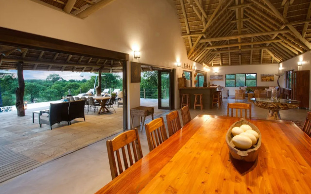 Mafunyane Lodge