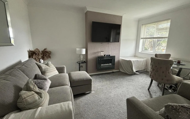 Romford Cozy Retreat