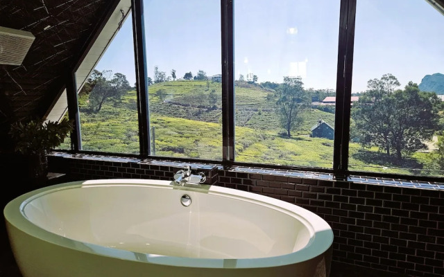 Private Villa by the Tea Estate