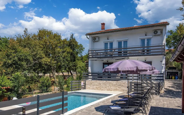 Villa Natali With Pool And Sea View