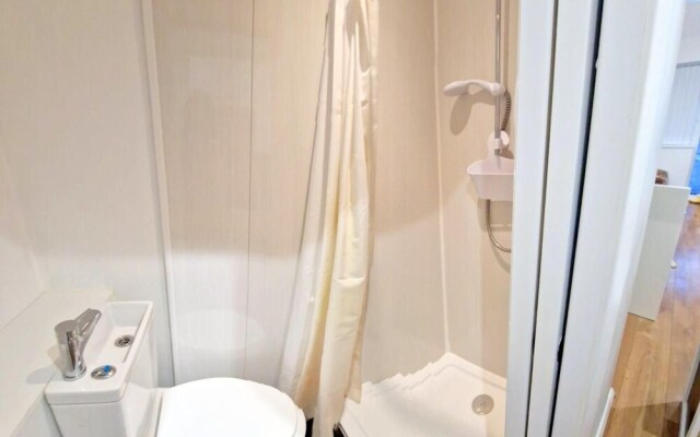 Cute Studio Apartment in South Croydon