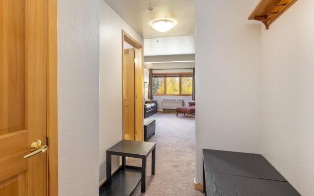 5087 Gateway Home by RedAwning