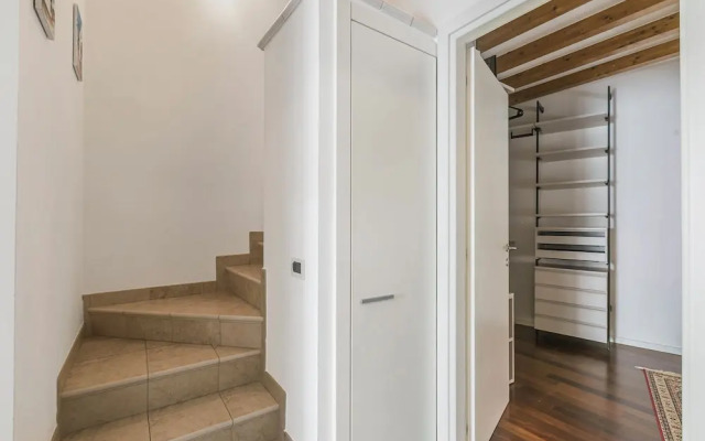 Riva's Rooftop Retreat