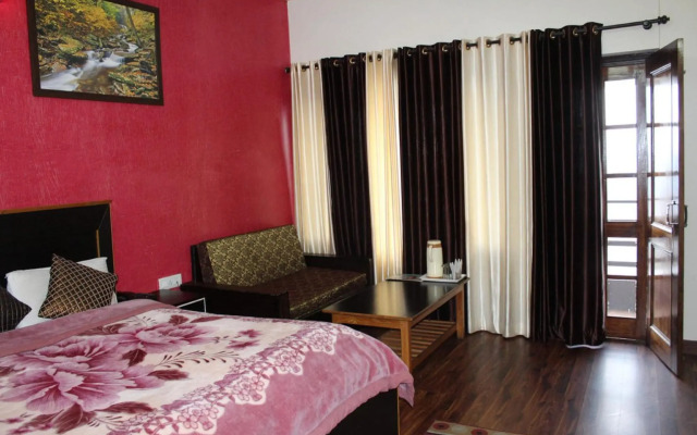 Hotel Himadri Almora