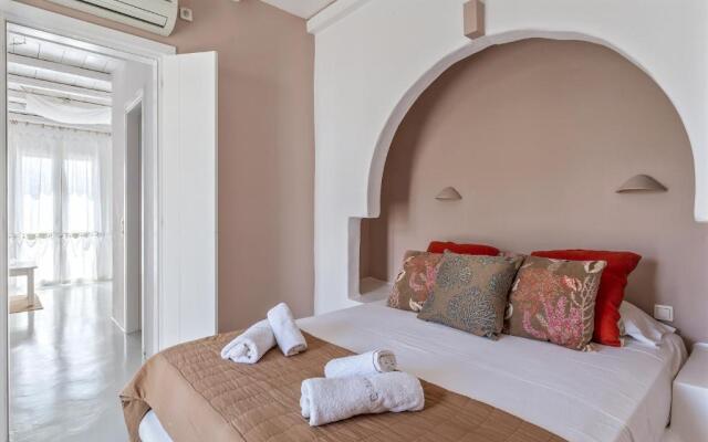 Ninemia Suites Tinos Grand 205