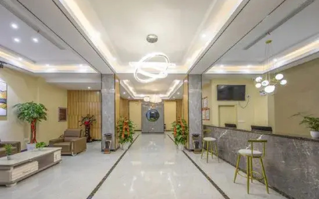 Qianshan Bo'er Man'ersi Hotel