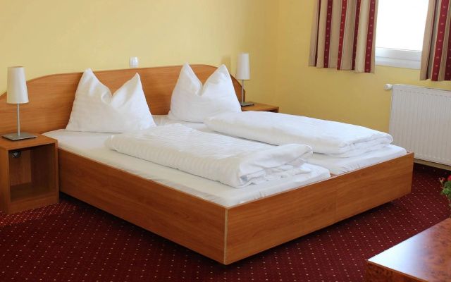 Amedia Express Sattledt, Trademark Collection by Wyndham