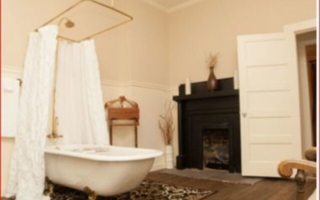 Lake Guntersville Bed and Breakfast