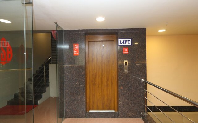 OYO 9655 Hotel Grace Residency