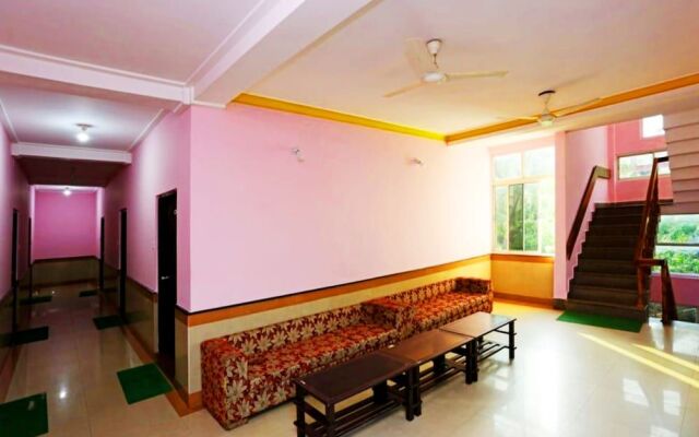 Goroomgo Dittu Holiday Inn Puri